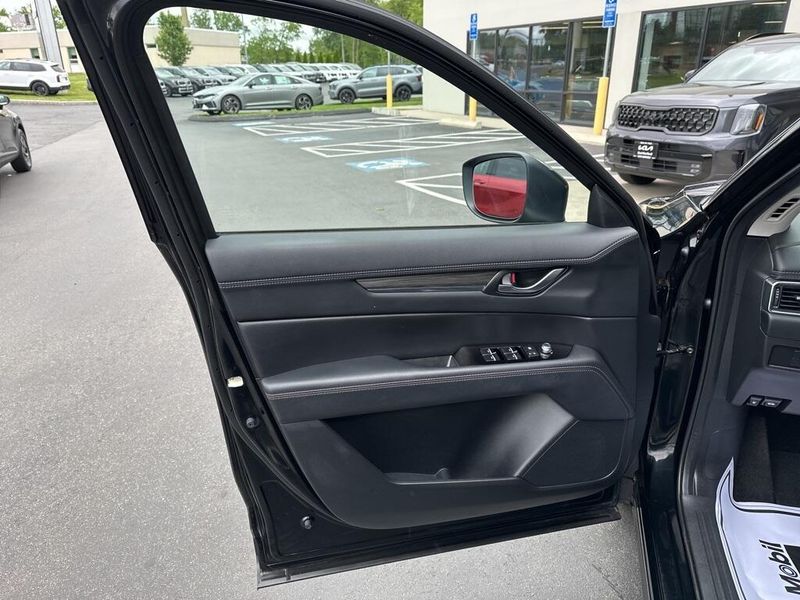 2023 Mazda CX-5 2.5 S Premium PackageImage 25