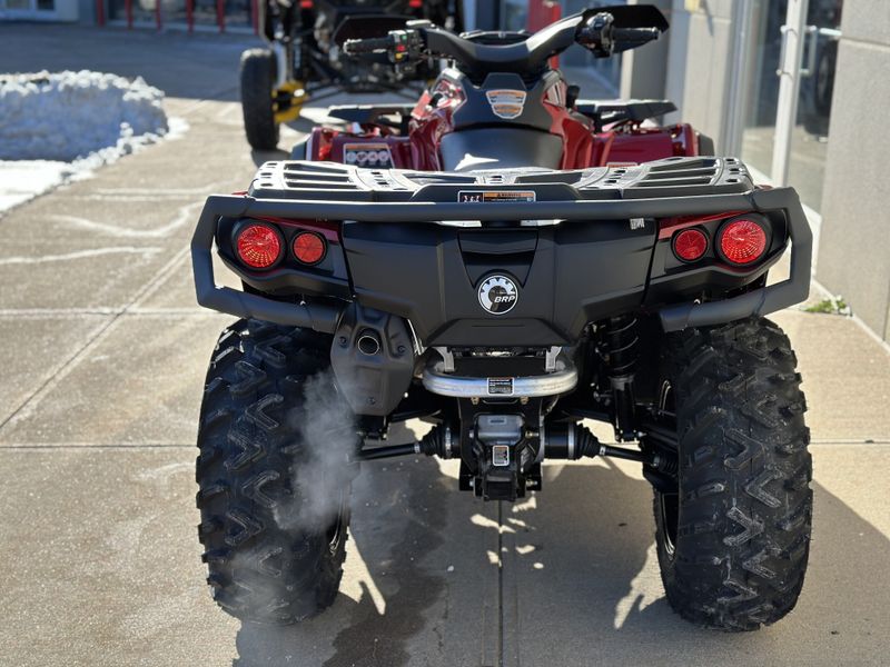 2024 Can-Am OUTLANDER XT 1000R in a FIERY RED exterior color. Cross Country Powersports 732-491-2900 crosscountrypowersports.com 
