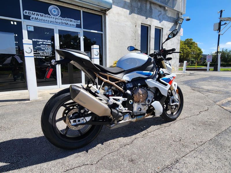 Used 2023 BMW S 1000 R Image 12