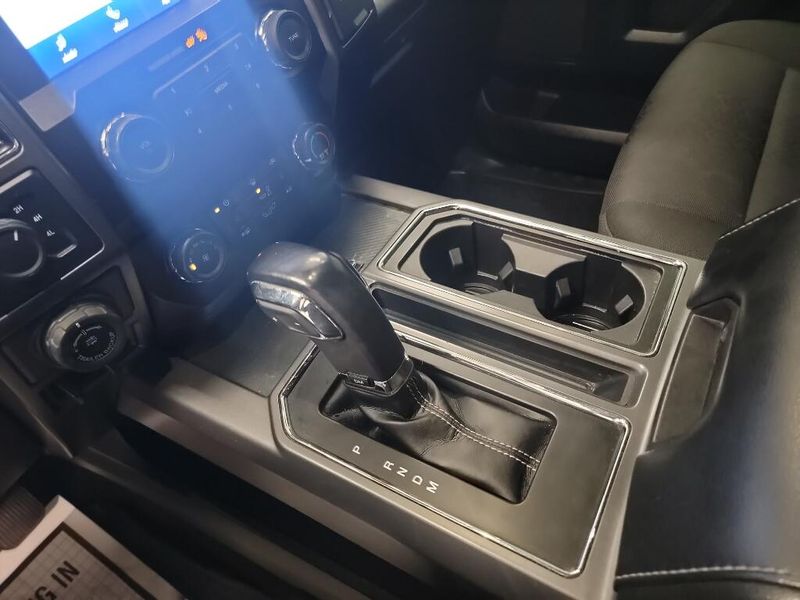 2020 Ford F-150 XLT photo 23