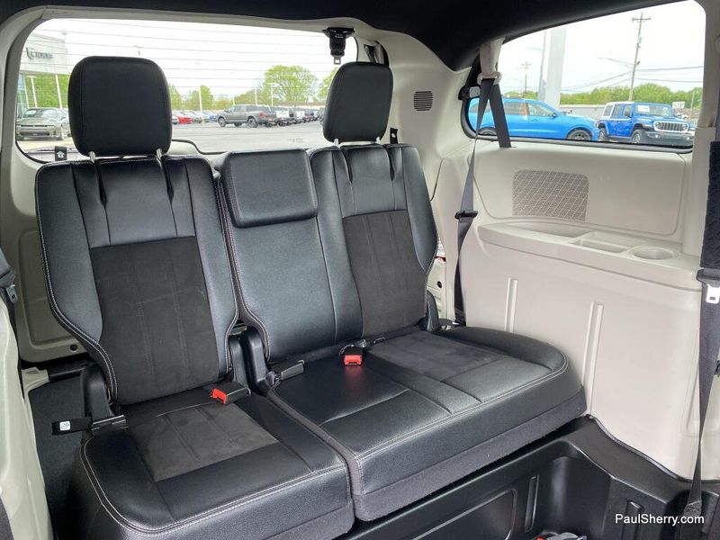 Used 2019 Dodge Grand Caravan SXT