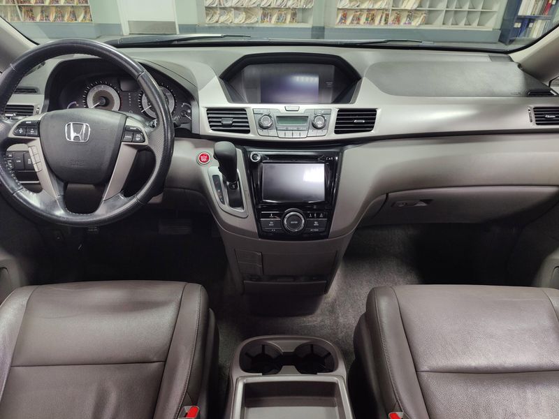 2016 Honda Odyssey EX-L w/SunroofImage 17