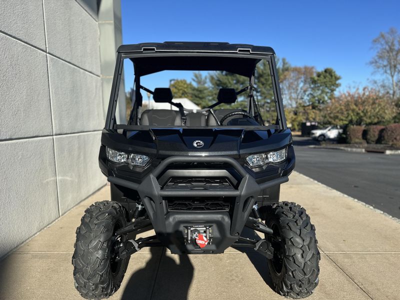 2025 Can-Am DEFENDER XT HD10Image 4