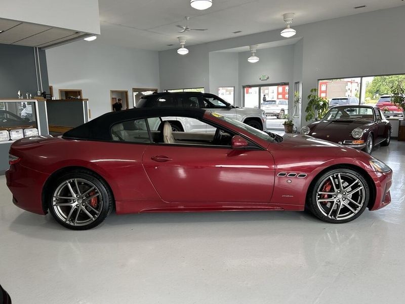 2018 Maserati Granturismo Sport photo 2