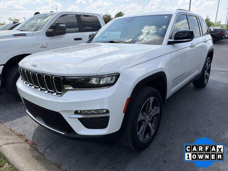 Used 2023 Jeep Grand Cherokee LimitedImage 1
