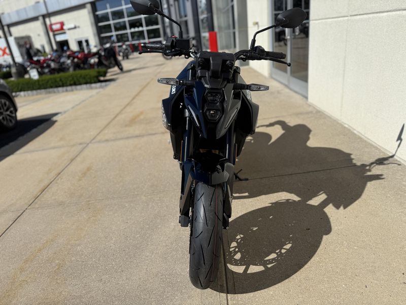 2026 Suzuki GSX 8SImage 4