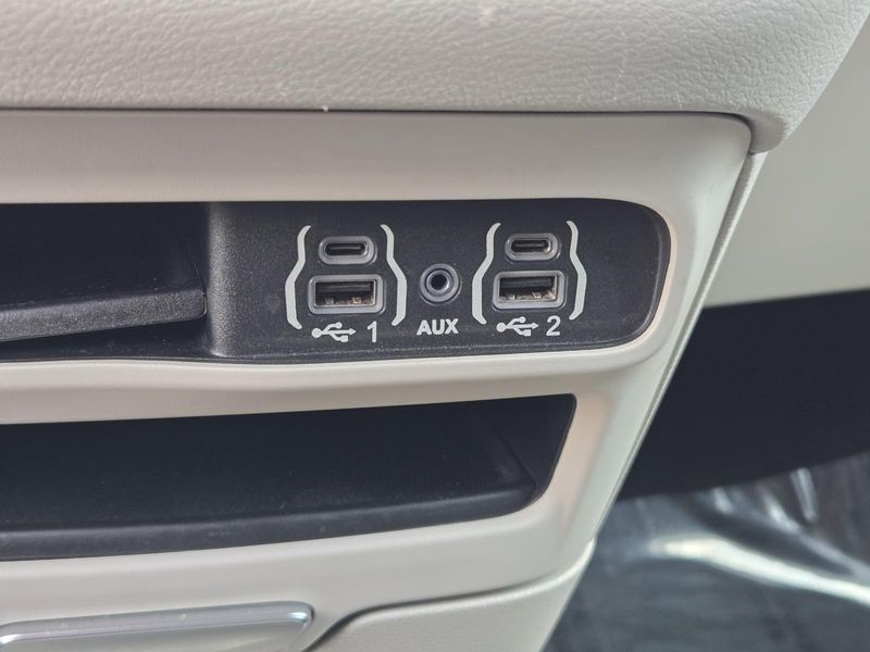 Used 2022 Chrysler Voyager LX FWD
