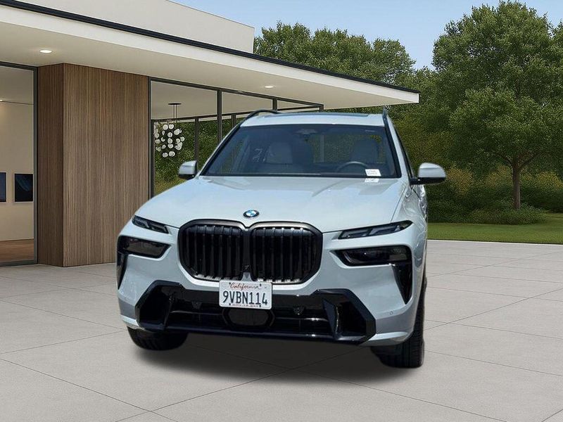 Used 2026 BMW X7 xDrive40iImage 2