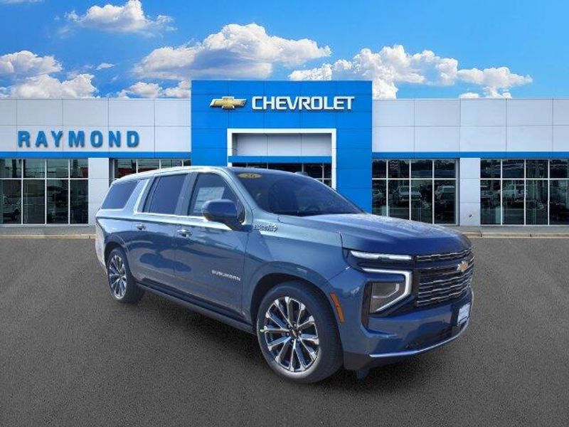 New 2026 Chevrolet Suburban High CountryImage 11