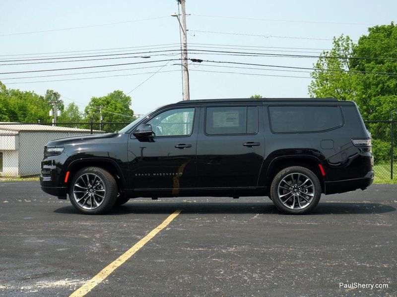 2024 Jeep Grand Grand Wagoneer Wagoneer L Obsidian 4x4Image 9