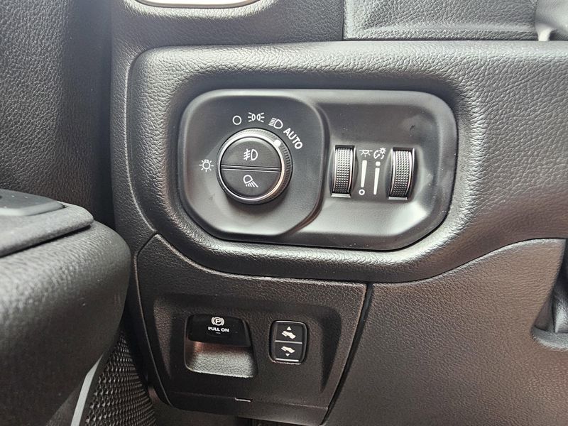 2025 RAM 1500 Big HornImage 18