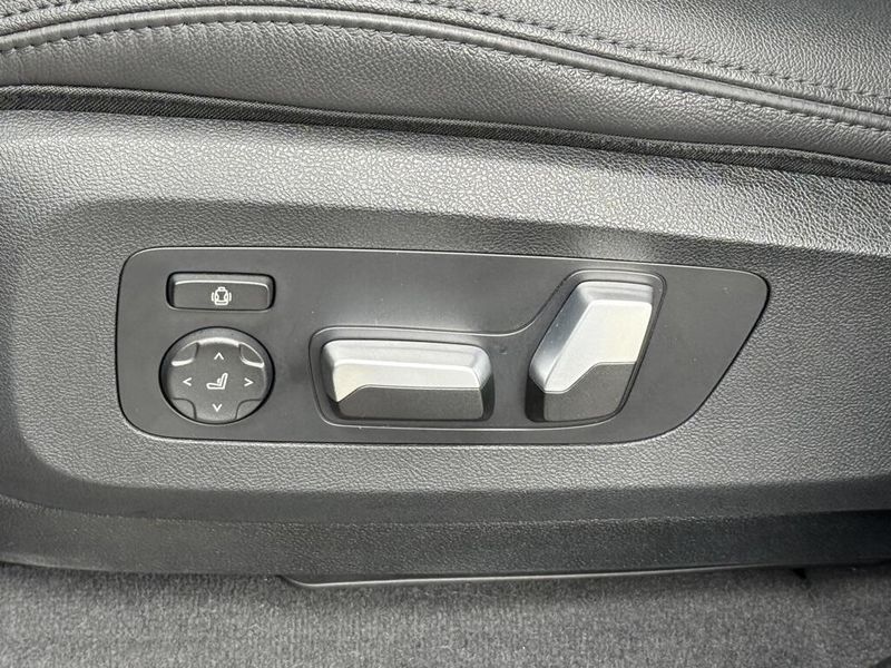 2022 BMW X5 sDrive40iImage 22