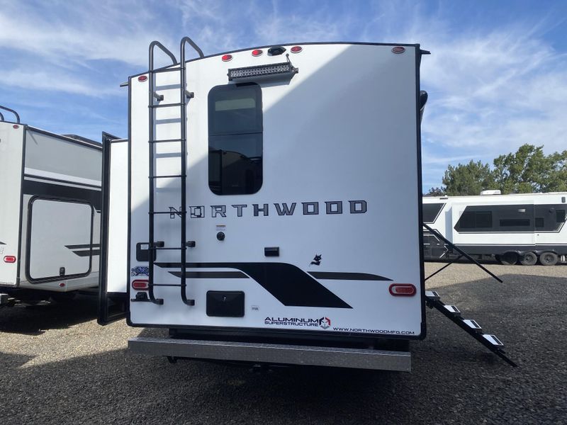 New 2027 NORTHWOOD MFG Arctic Fox Edge 24SKImage 3