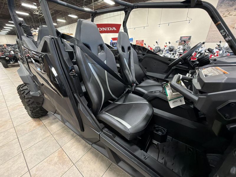 New 2025 Can-Am MAVERICK SPORT MAX DPS 1000R Image 25