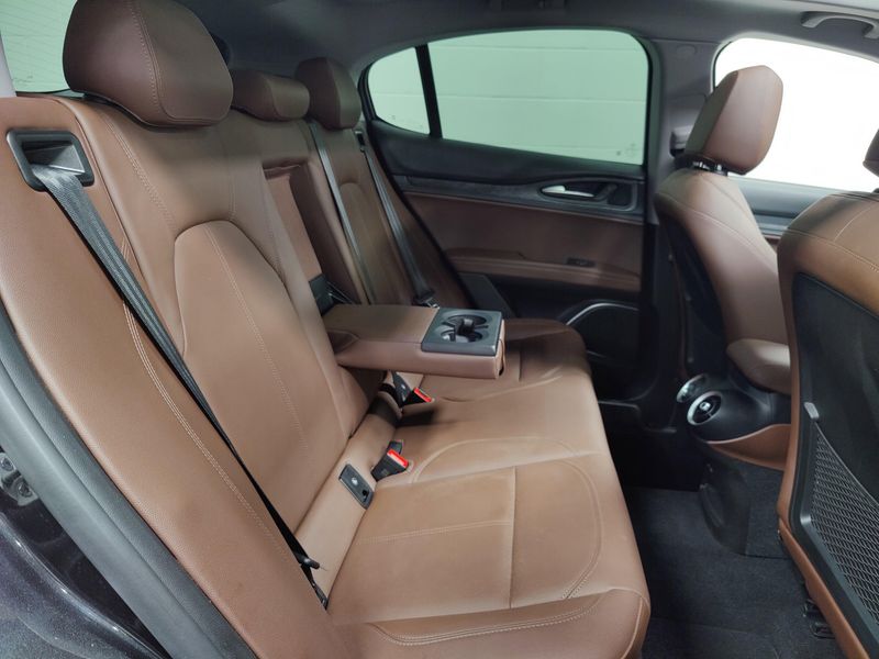 2021 Alfa Romeo Stelvio Nero AWD w/Sunroof/Activ AsstImage 20