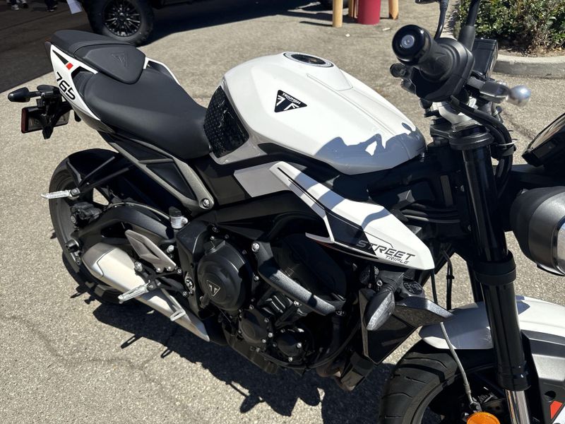 Used 2025 Triumph Street Triple 765 R Image 13