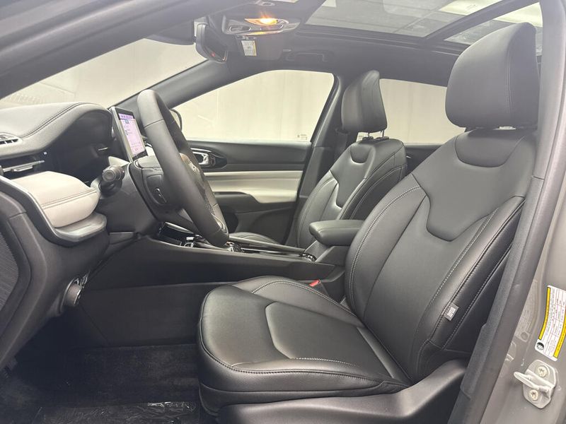New 2026 Jeep Compass Limited 4x4Image 7