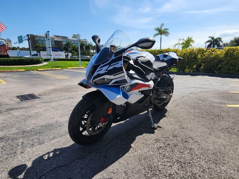 2026 BMW S 1000 RRImage 3
