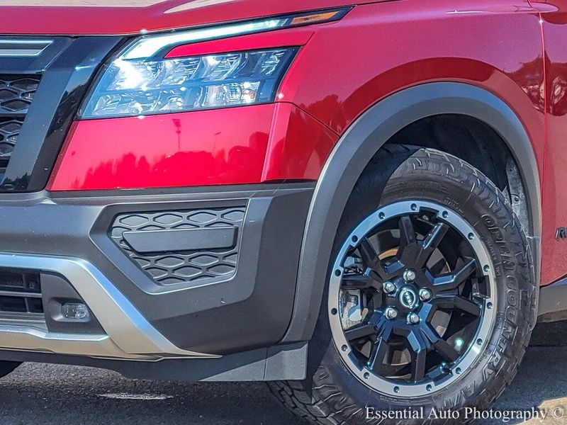 2023 Nissan Pathfinder Rock Creek photo 3