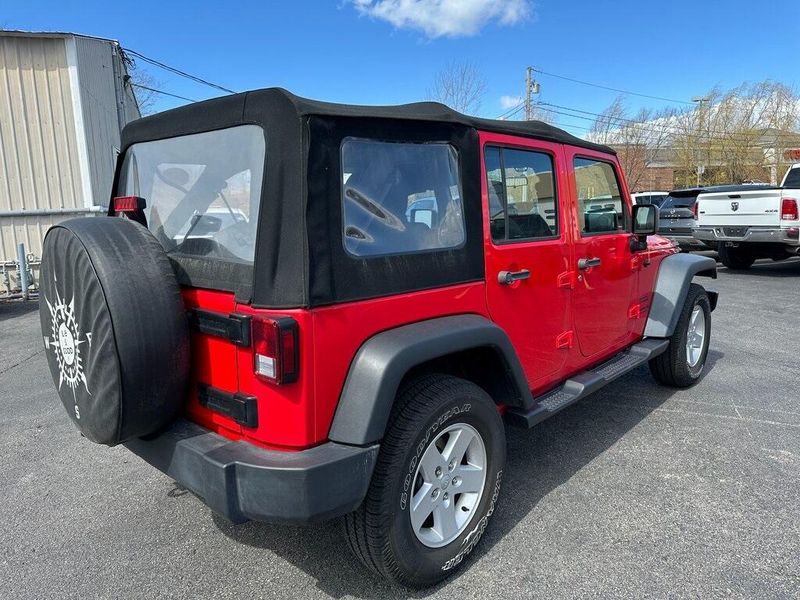 2017 Jeep Wrangler Unlimited SportImage 9