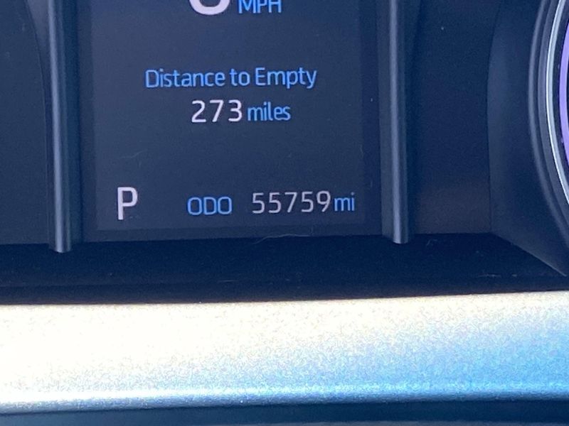 Used 2021 Toyota Venza LEImage 30
