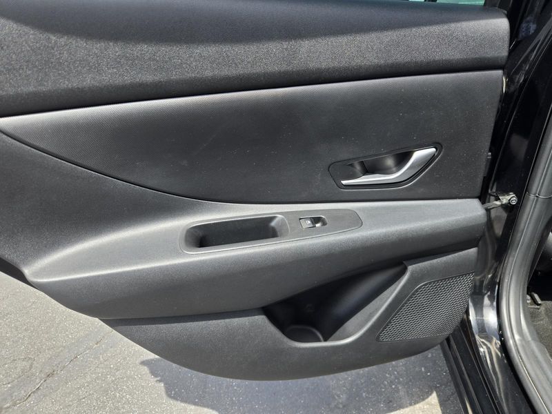 Used 2022 Hyundai Elantra SEL IVT