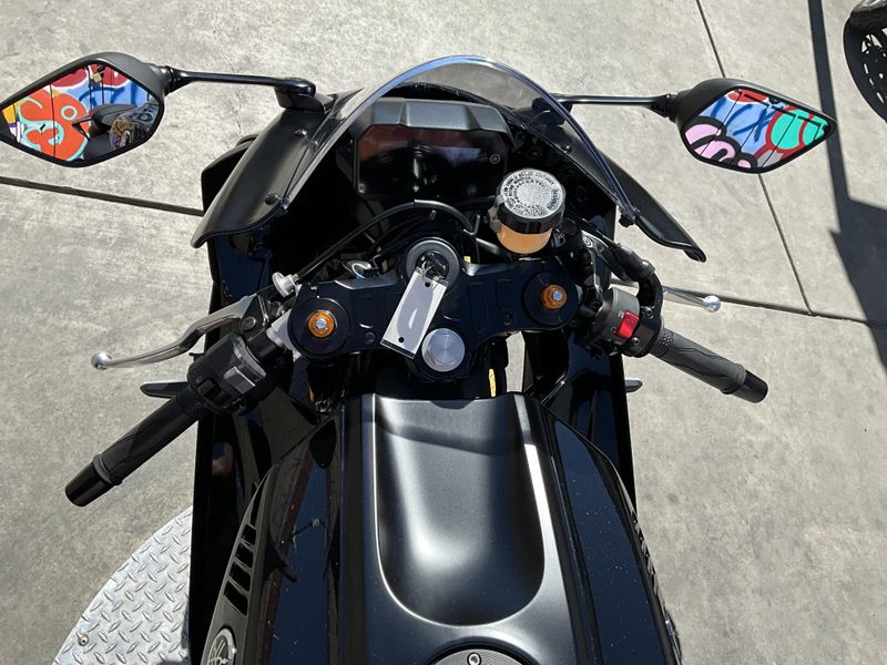 New 2025 Yamaha YZF-R7 Image 11
