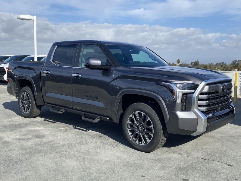 2025 Toyota Tundra LimitedImage 2