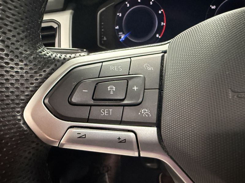 Used 2023 Volkswagen Atlas Cross Sport V6 AWD SEL Premium R-LineImage 26