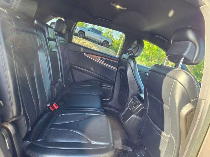 Used 2017 Lincoln MKX SelectImage 14