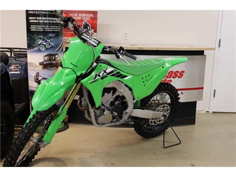 Used 2025 Kawasaki KX250F Image 3