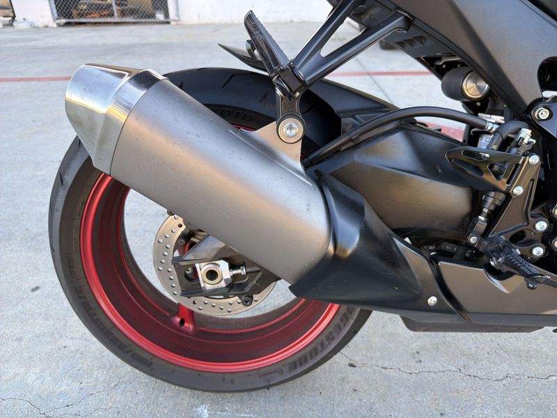 Used 2026 Suzuki GSX-R600 CA Image 21