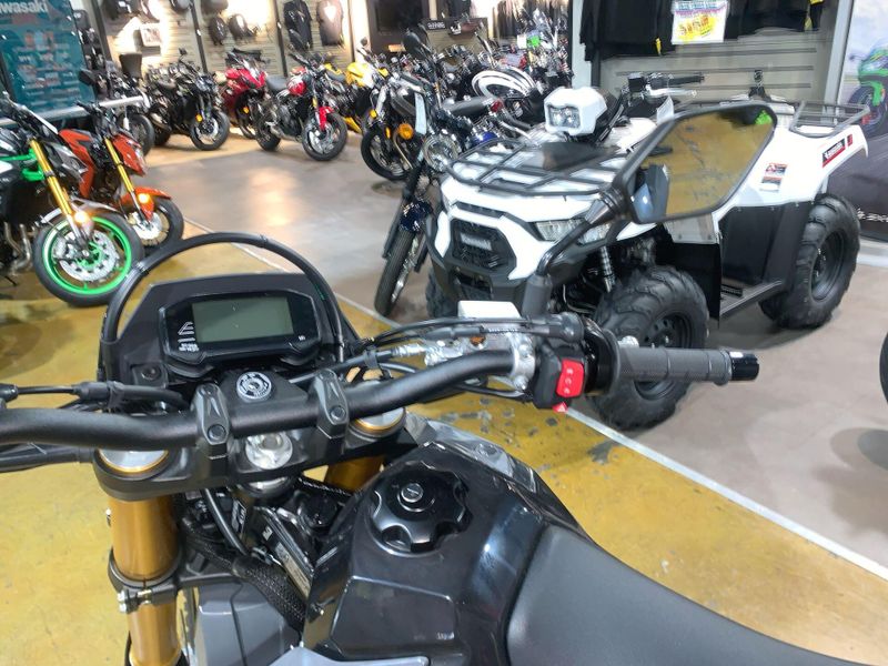 New 2025 Suzuki DR-Z4SM Image 18