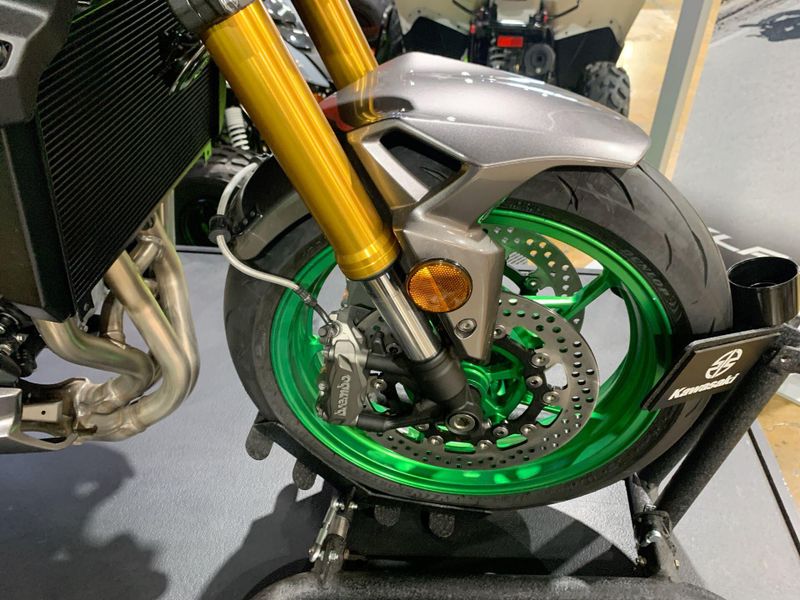 New 2025 Kawasaki Z900 SE ABS Image 17