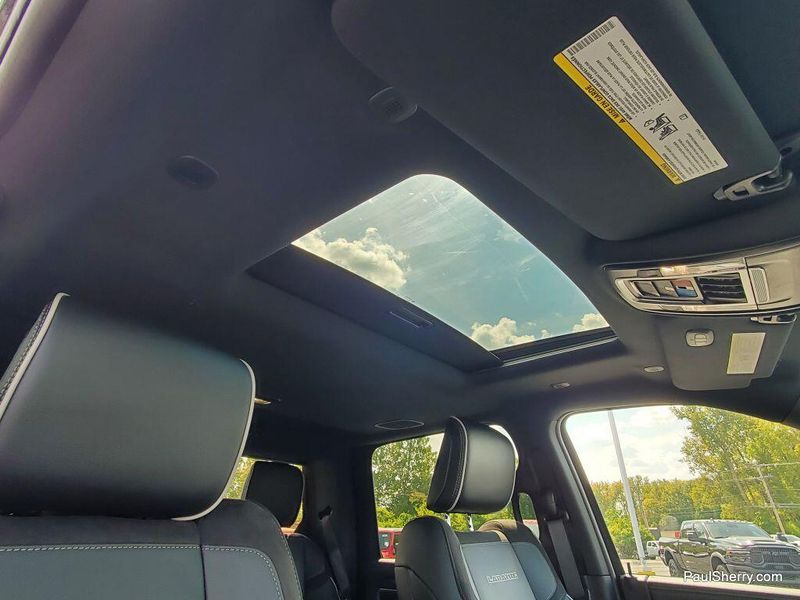 New 2026 RAM 2500 Laramie Crew Cab 4x4 6'4' Box