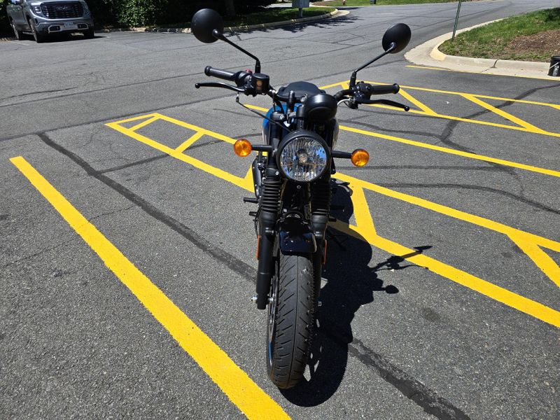 Used 2024 Royal Enfield Hunter 350 Image 3