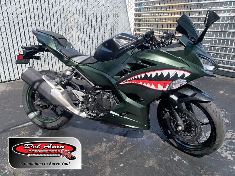 Used 2023 Kawasaki Ninja 400 Base Image 1