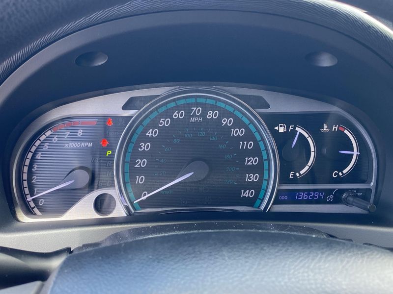 2013 Toyota Venza LEImage 29