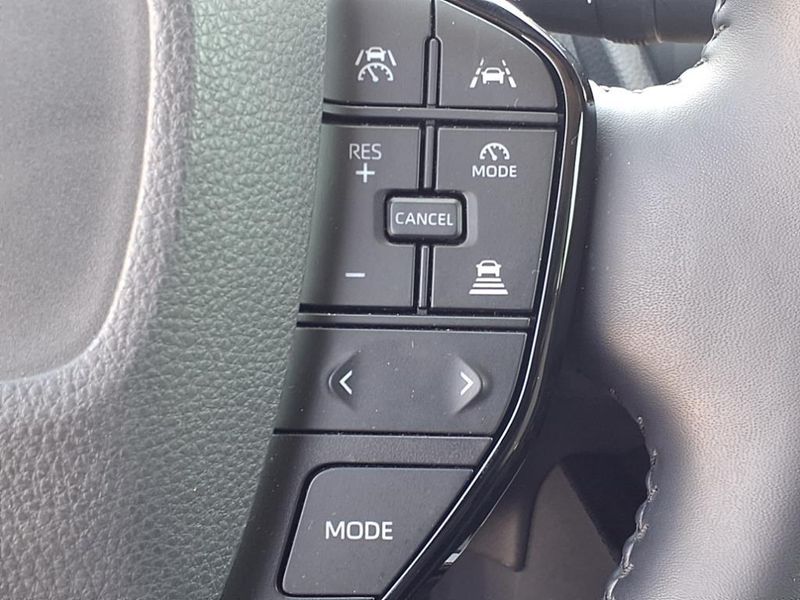 2023 Toyota Prius XLEImage 22