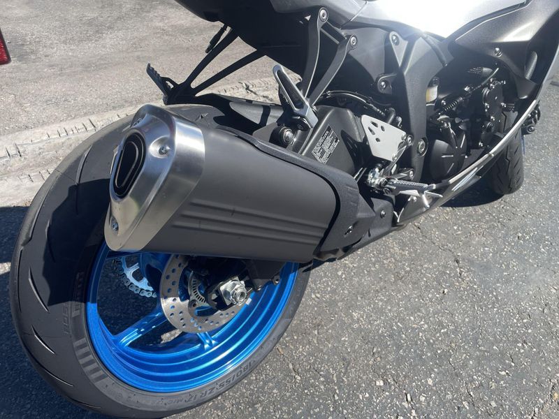 New 2027 Kawasaki NINJA ZX-6R Image 21