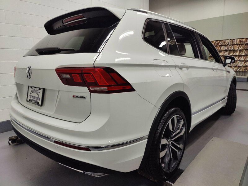 2021 Volkswagen Tiguan SEL Premium R-Line AWD w/SunroofImage 18