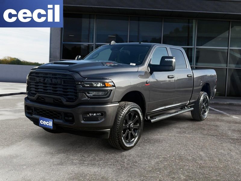 New 2026 RAM 2500 Black Express Crew Cab 4x4 6'4' Box