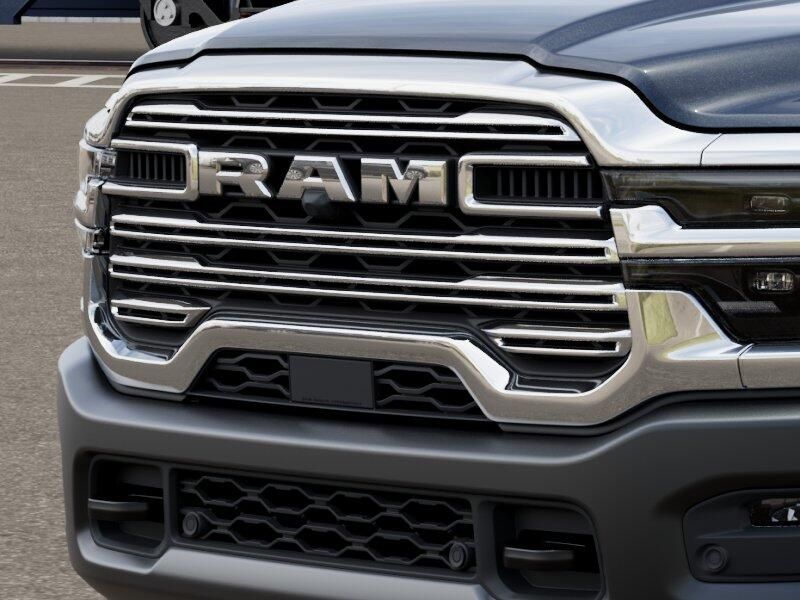 New 2025 RAM 2500 Laramie Crew Cab 4x4 6'4' Box