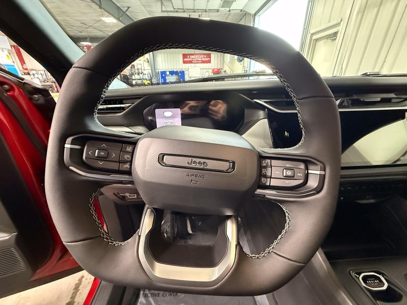 New 2026 Jeep Cherokee Limited 4x4Image 24