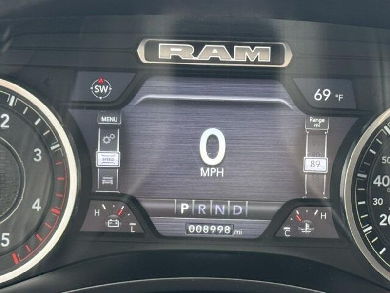 2024 RAM 2500 LaramieImage 10