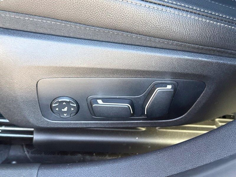 Used 2026 BMW 3 Series 330iImage 21