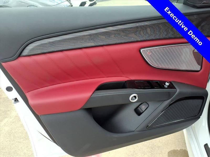 New 2025 Maserati Grecale Image 17