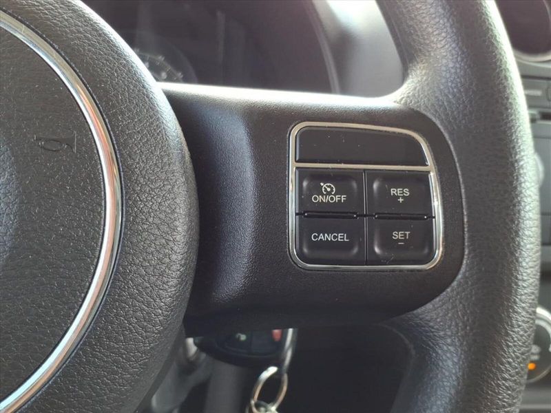 2015 Jeep Patriot Sport photo 20