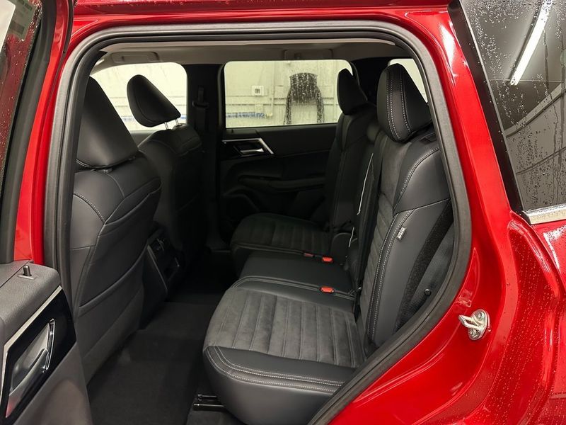 2024 Mitsubishi Outlander SE in a Red Diamond exterior color and 30xinterior. Marina Auto Group (855) 564-8688 marinaautogroup.com 