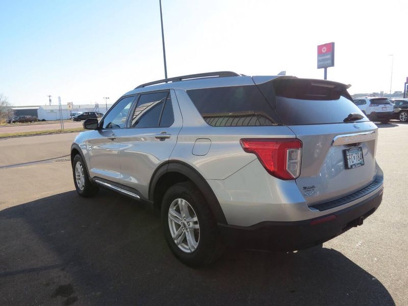 2020 Ford Explorer XLT AWD 4dr SUVImage 7